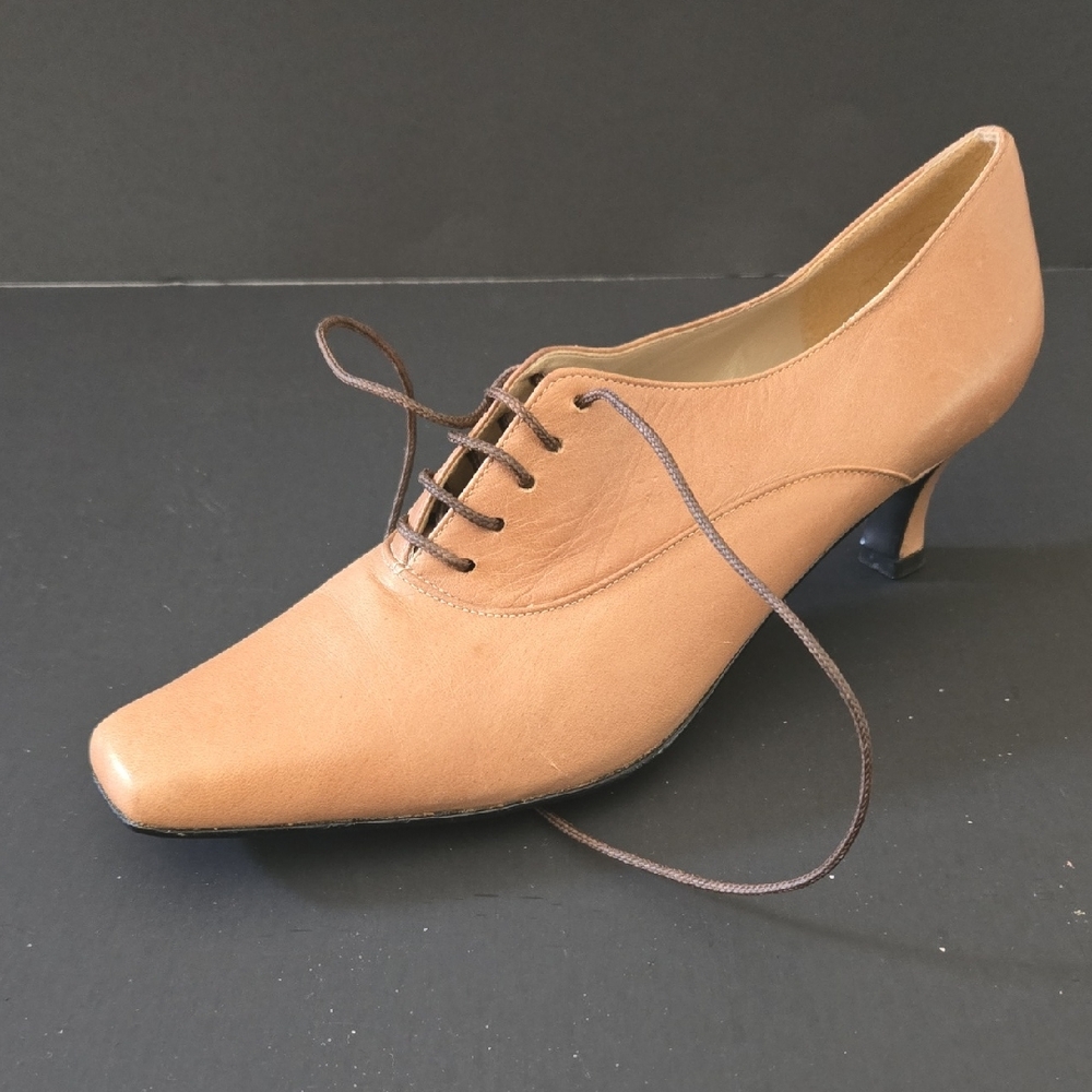 Vintage SIAMANTO Tan Leather Lace-Up Oxford Kitten Heels 7N